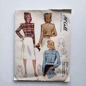 1940s Vintage McCalls 3581 Ski Windbreaker Jacket Removable Hoody Sewing Pattern